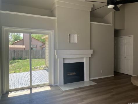 9358 Village Lance San Antonio TX 78250