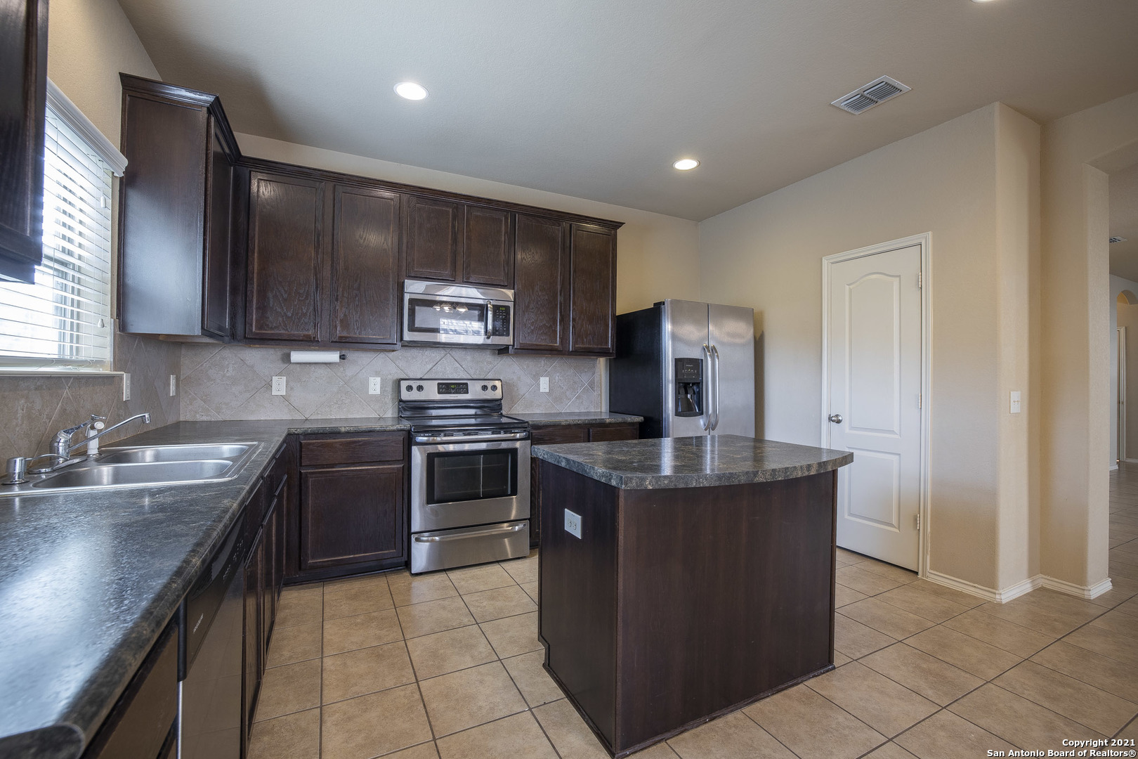 433 Stonebrook Drive Cibolo TX 78108