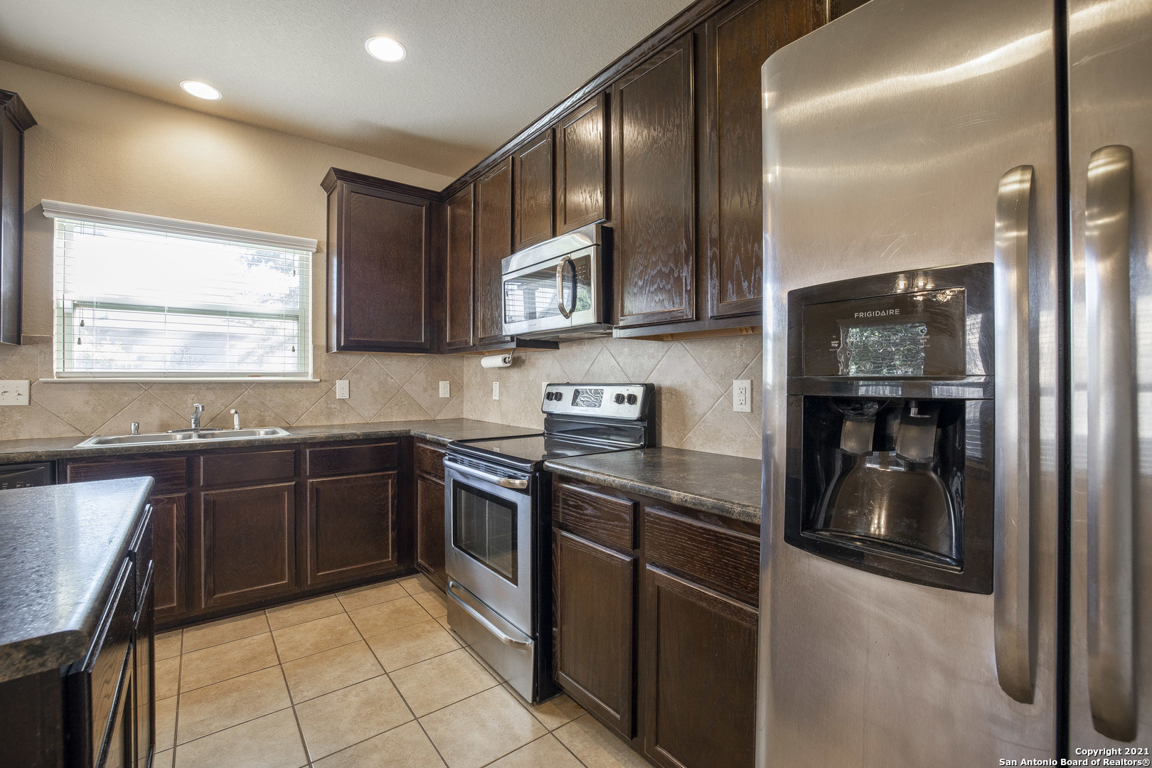 433 Stonebrook Drive Cibolo TX 78108