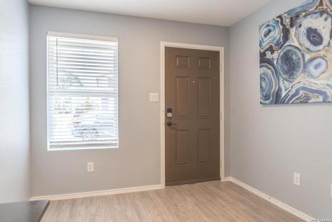 7137 Elm Cove San Antonio TX 78244