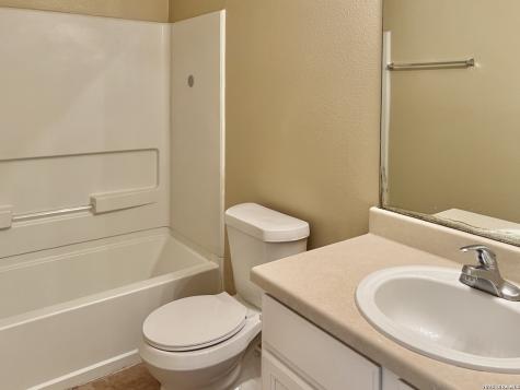 5607 Golf Mist San Antonio TX 78231