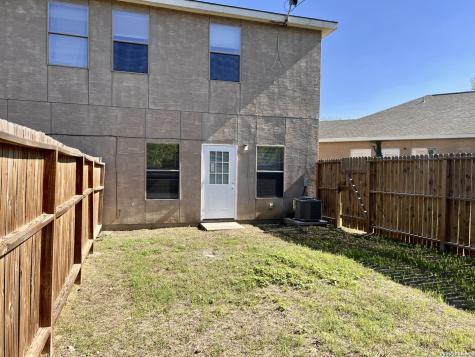 5607 Golf Mist San Antonio TX 78231