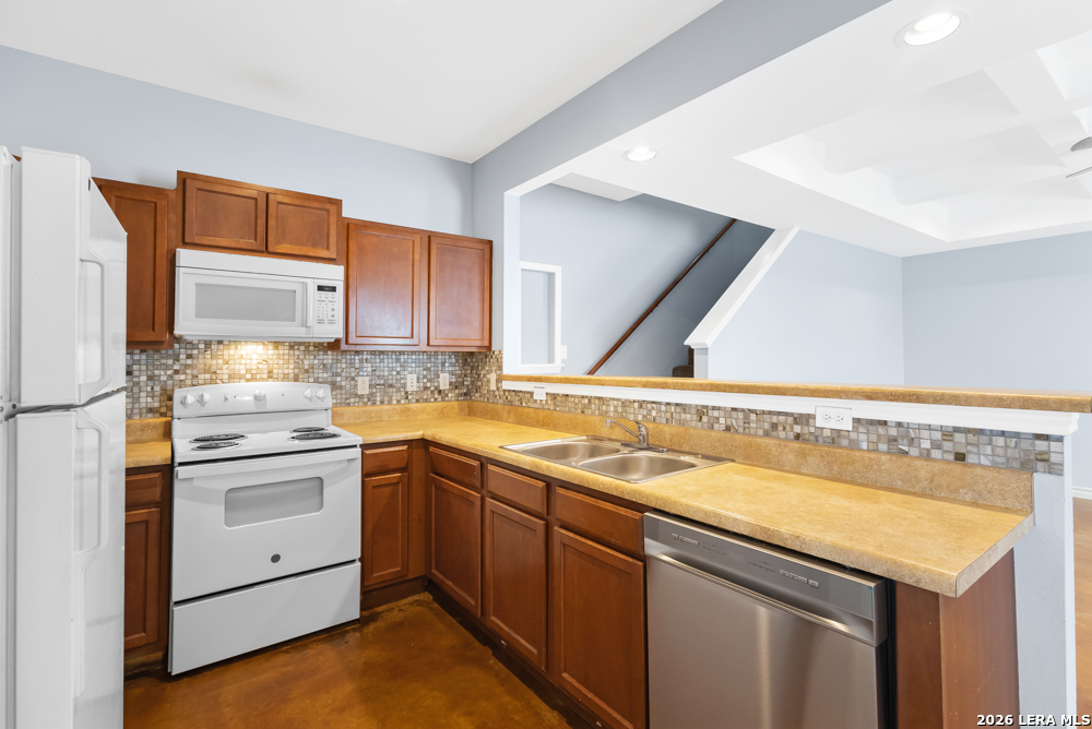 5002 Summit Wood San Antonio TX 78229