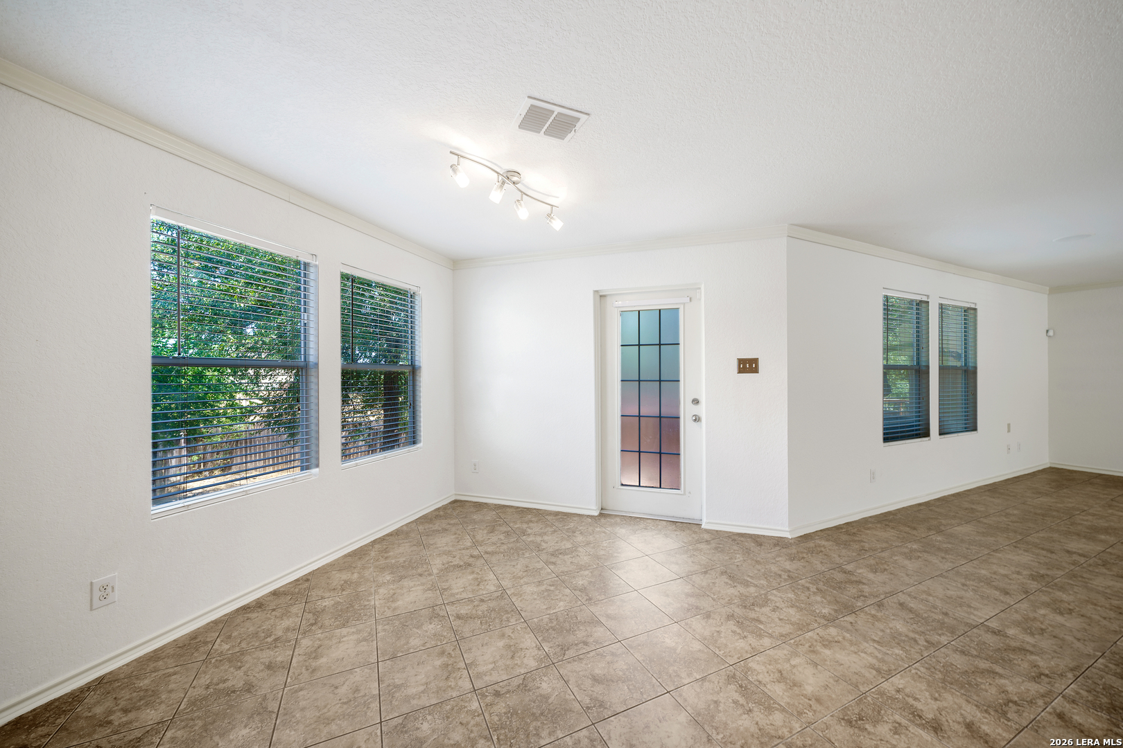 10615 Bearwolf Bay San Antonio TX 78245
