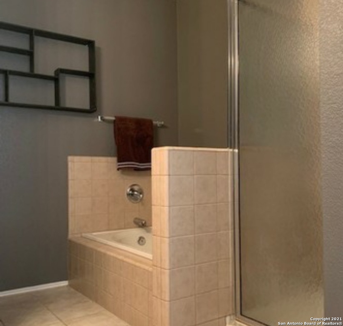 1335 Crown Brook San Antonio TX 78260