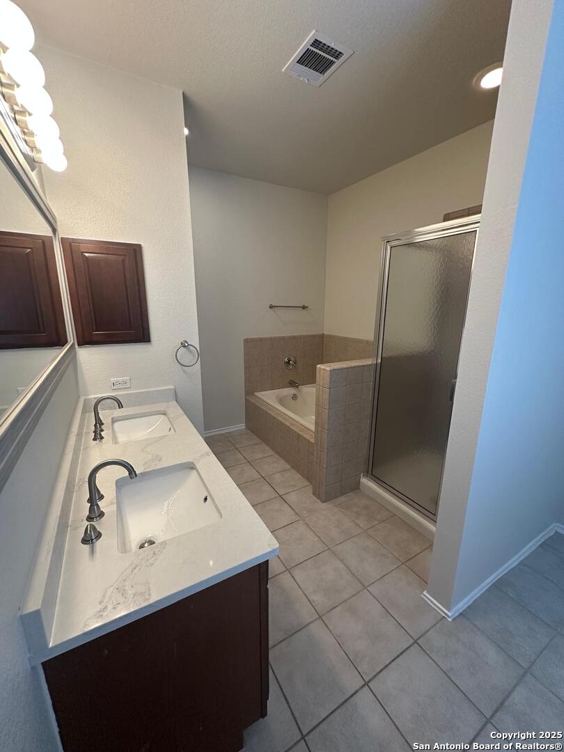 1335 Crown Brook San Antonio TX 78260