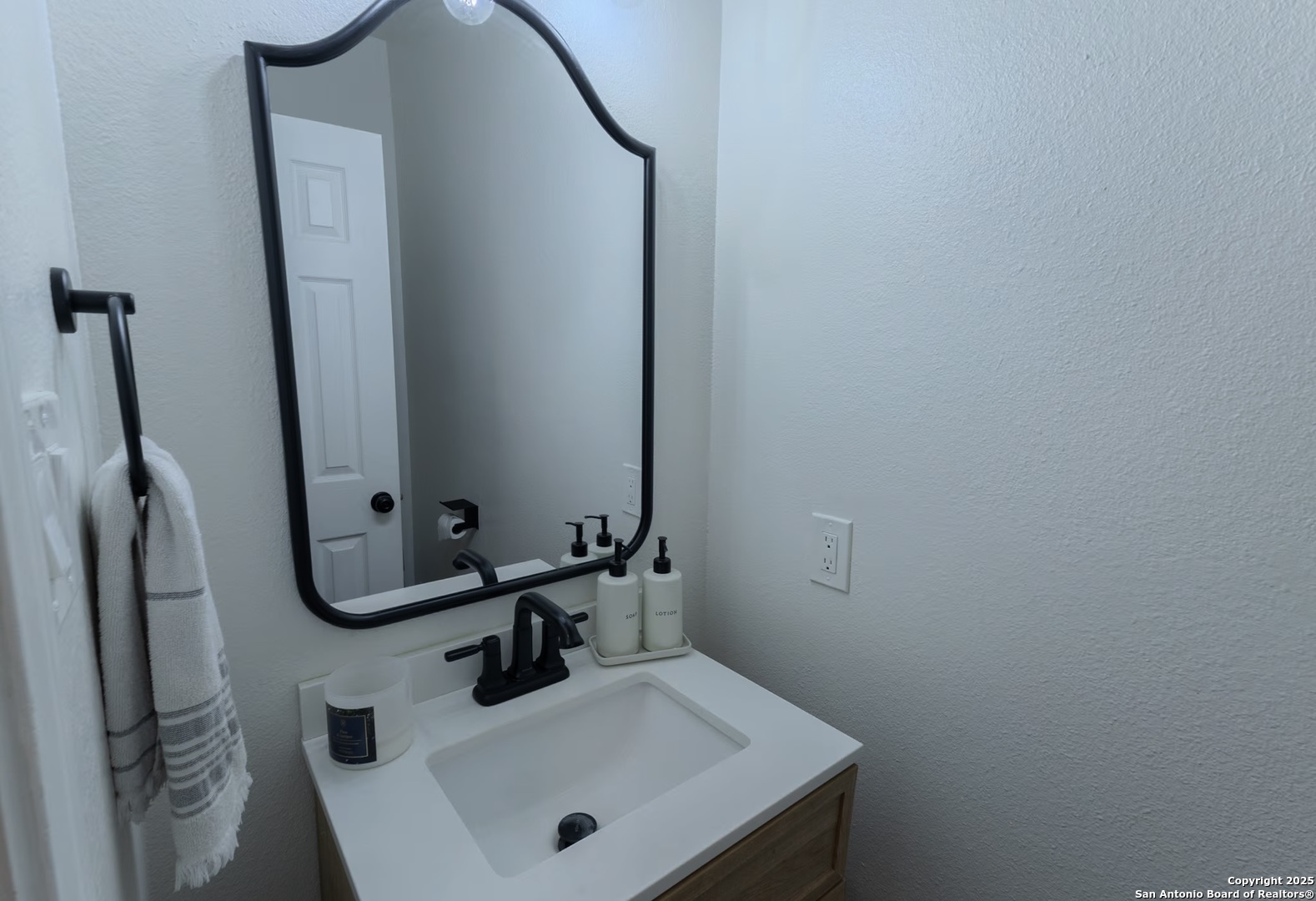 26111 Amber Sky San Antonio TX 78260