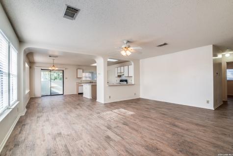 1078 Stone Trail New Braunfels TX 78130