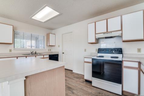 1078 Stone Trail New Braunfels TX 78130