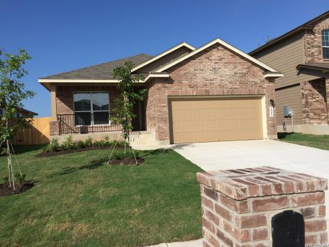 1041 Lauren Street New Braunfels TX 78130