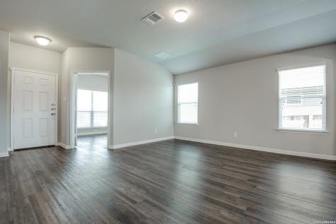 1041 Lauren Street New Braunfels TX 78130