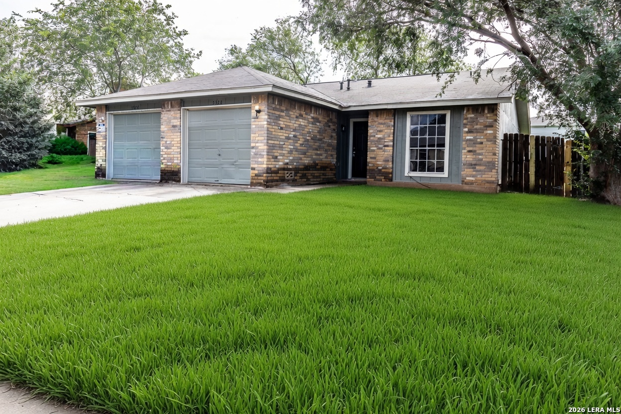 5528 Lochmoor San Antonio TX 78244