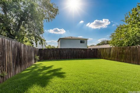 5528 Lochmoor San Antonio TX 78244