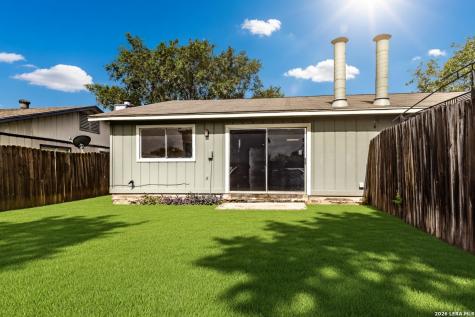 5528 Lochmoor San Antonio TX 78244