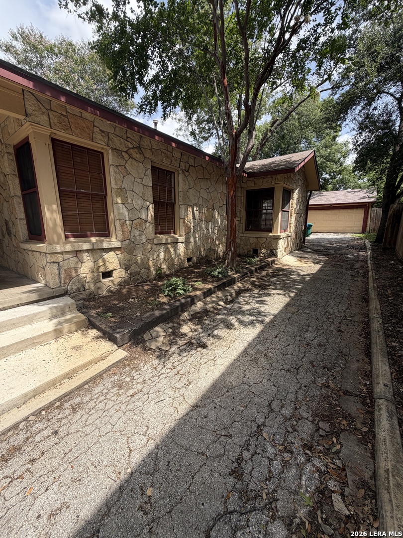 139 Thomas Jefferson Drive San Antonio TX 78228