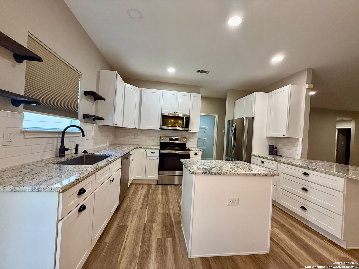 1031 Bobcat Pass San Antonio TX 78251
