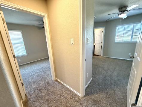 5522 Haven Springs Converse TX 78109