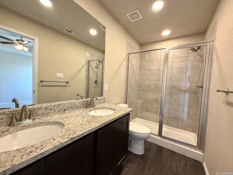 5522 Haven Springs Converse TX 78109