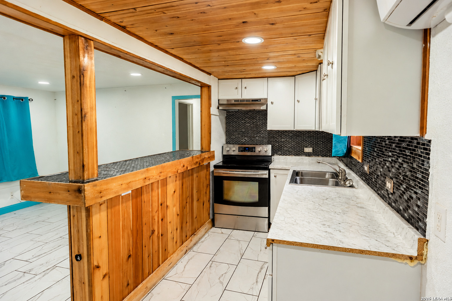 2916 S Gevers Street San Antonio TX 78210