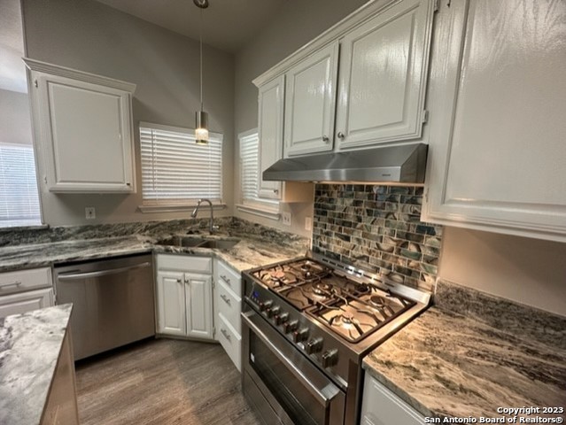 8823 Shady Valley San Antonio TX 78254