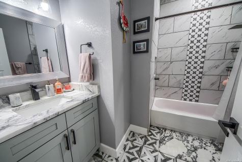 1002 French Place San Antonio TX 78212