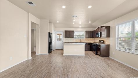 5251 Honeyflower Bulverde TX 78163