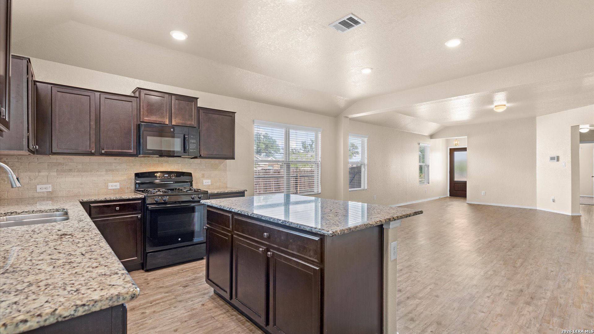 5251 Honeyflower Bulverde TX 78163