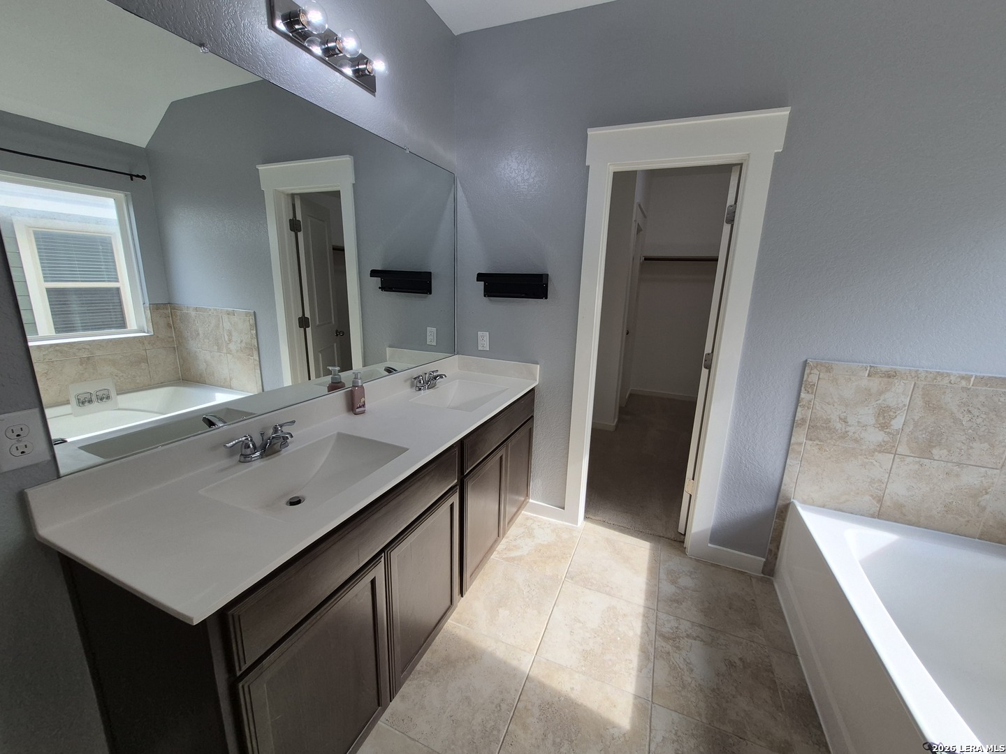 10502 Francisco Way Converse TX 78109