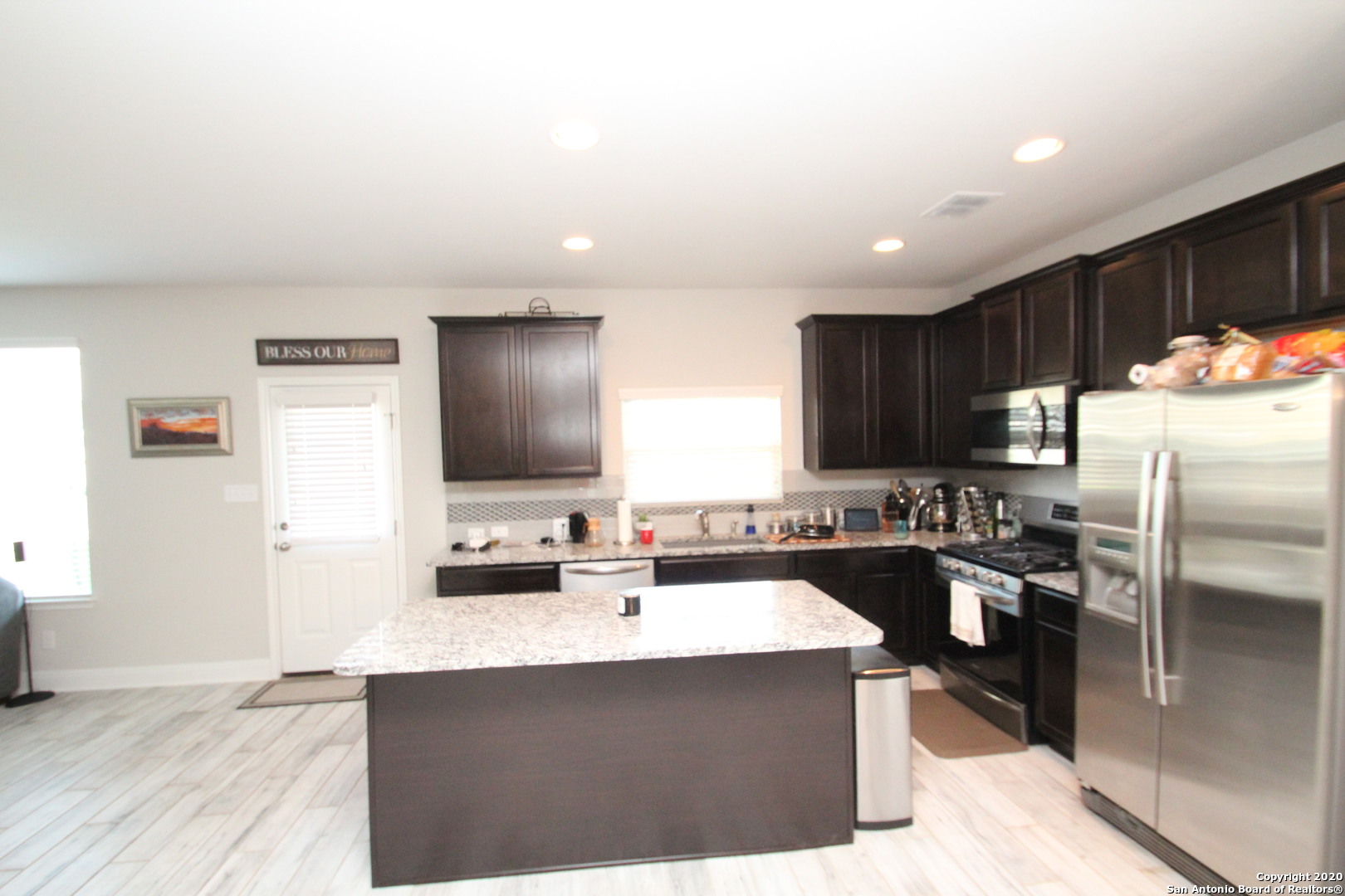 6074 Akin Circle San Antonio TX 78261
