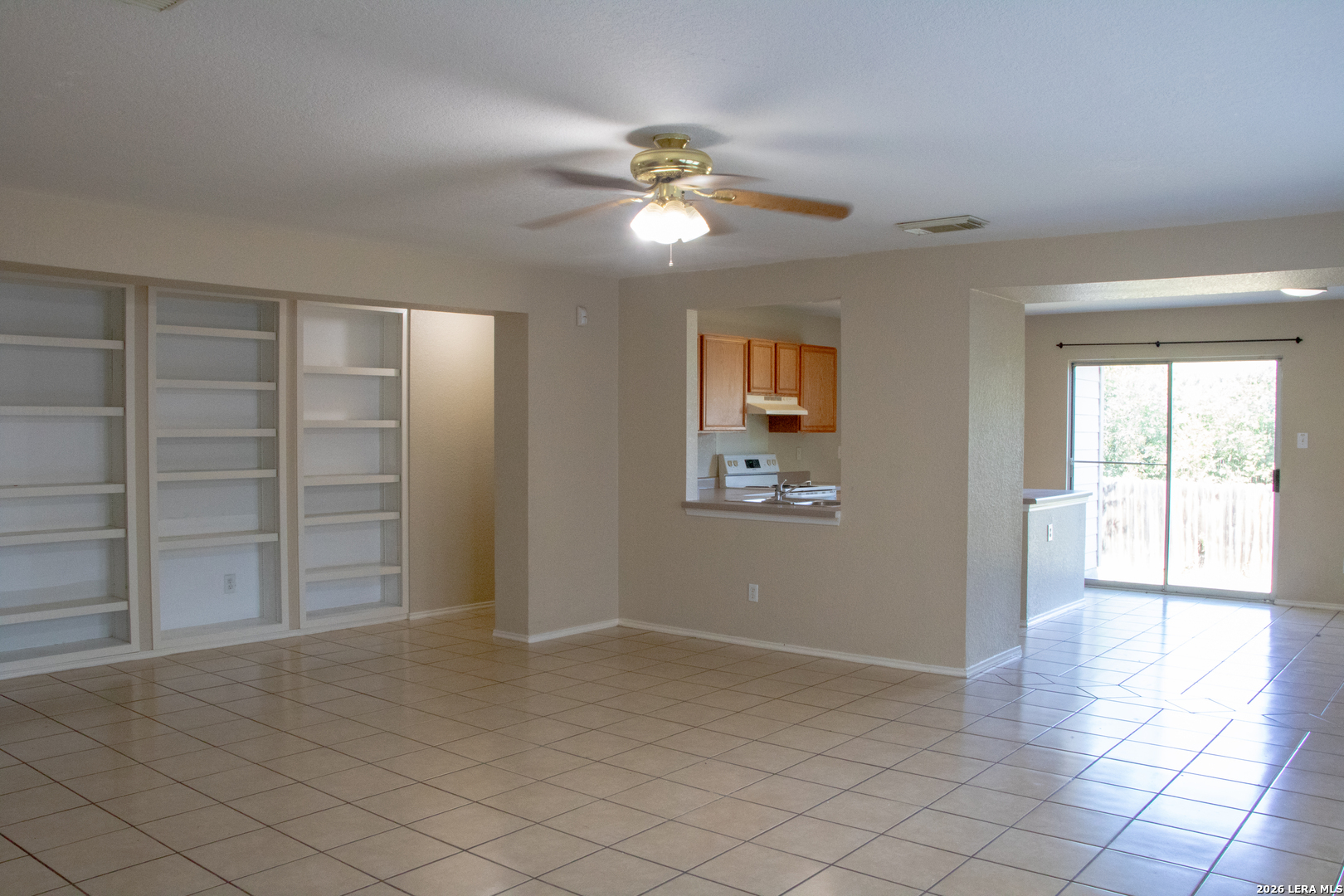 338 Tres Caminos San Antonio TX 78245