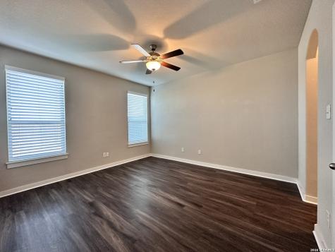 371 Creekside Curve New Braunfels TX 78130