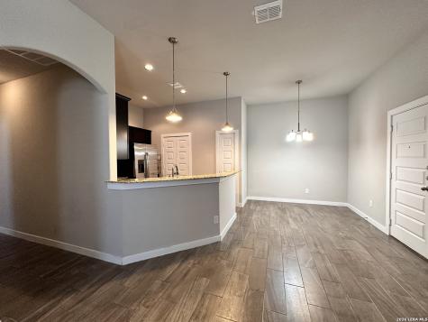 371 Creekside Curve New Braunfels TX 78130
