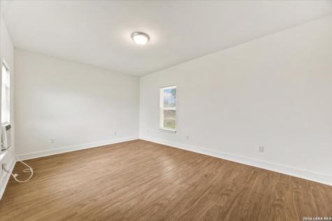 1408 8th Street Floresville TX 78114