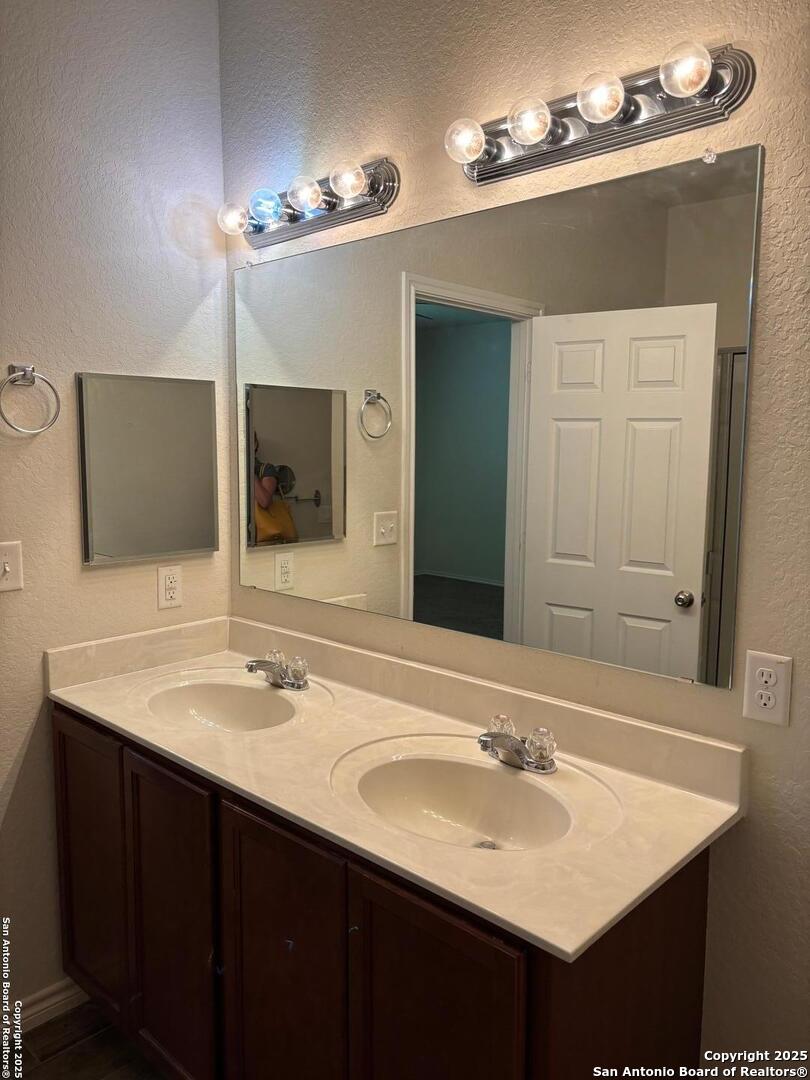 3711 Lazy Diamond Schertz TX 78154