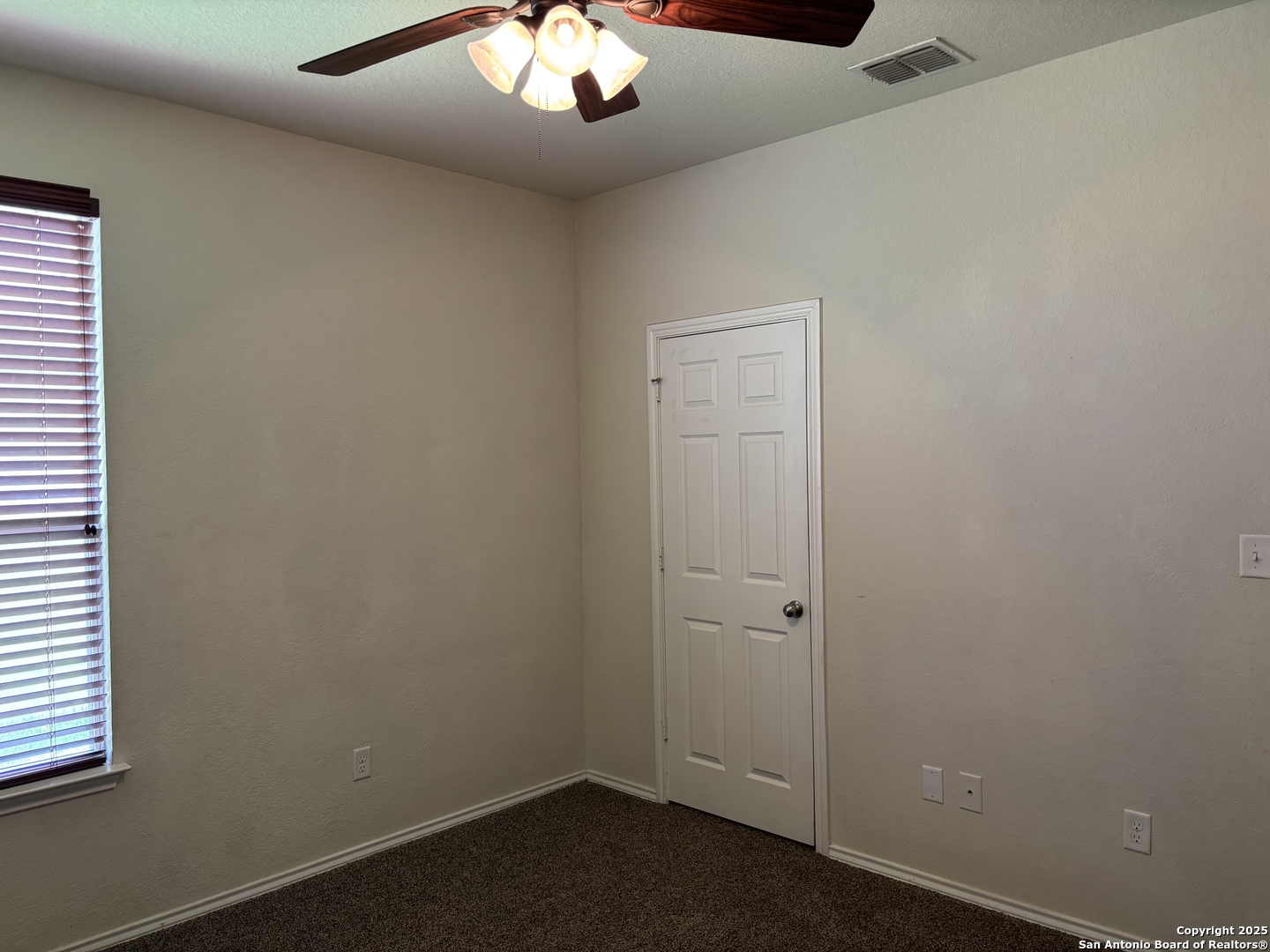3711 Lazy Diamond Schertz TX 78154