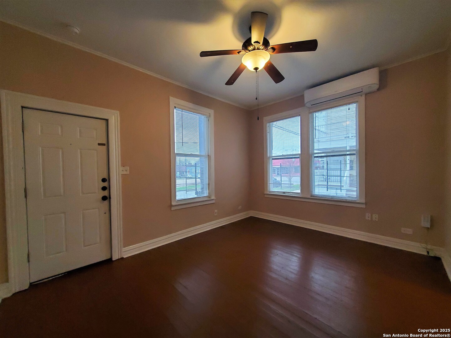1722 N Pine San Antonio TX 78208