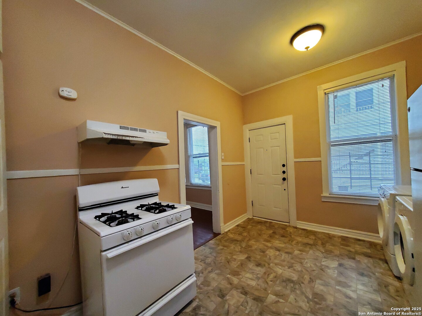 1722 N Pine San Antonio TX 78208