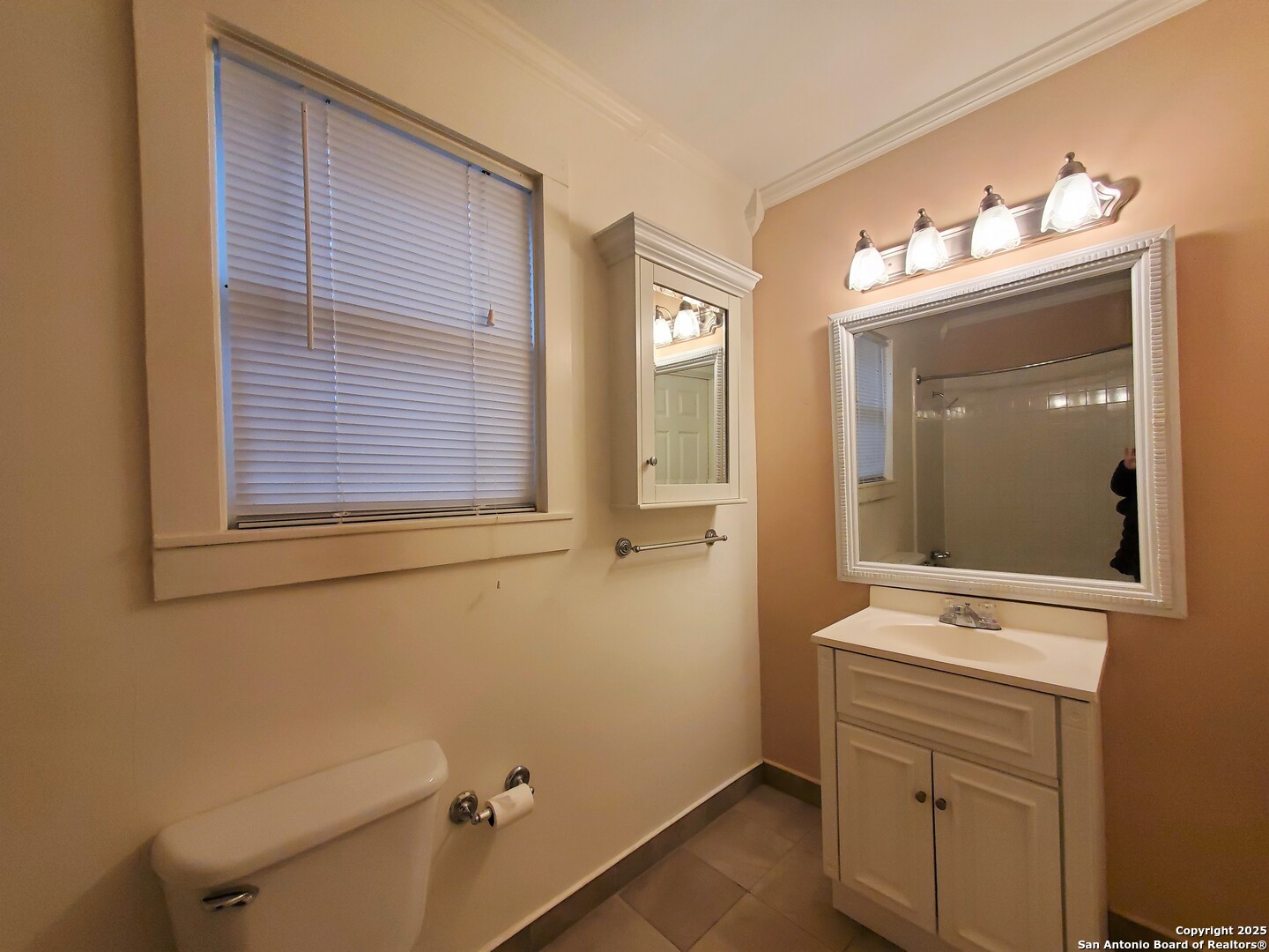 1722 N Pine San Antonio TX 78208
