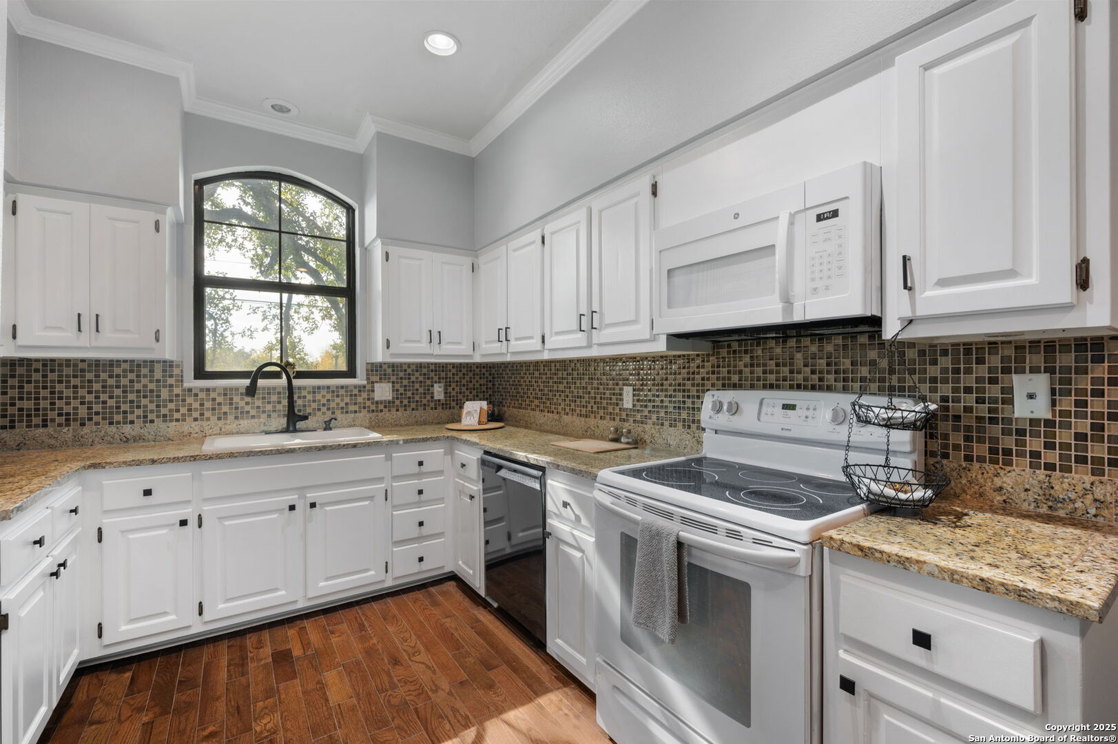 100 W El Prado Drive San Antonio TX 78212