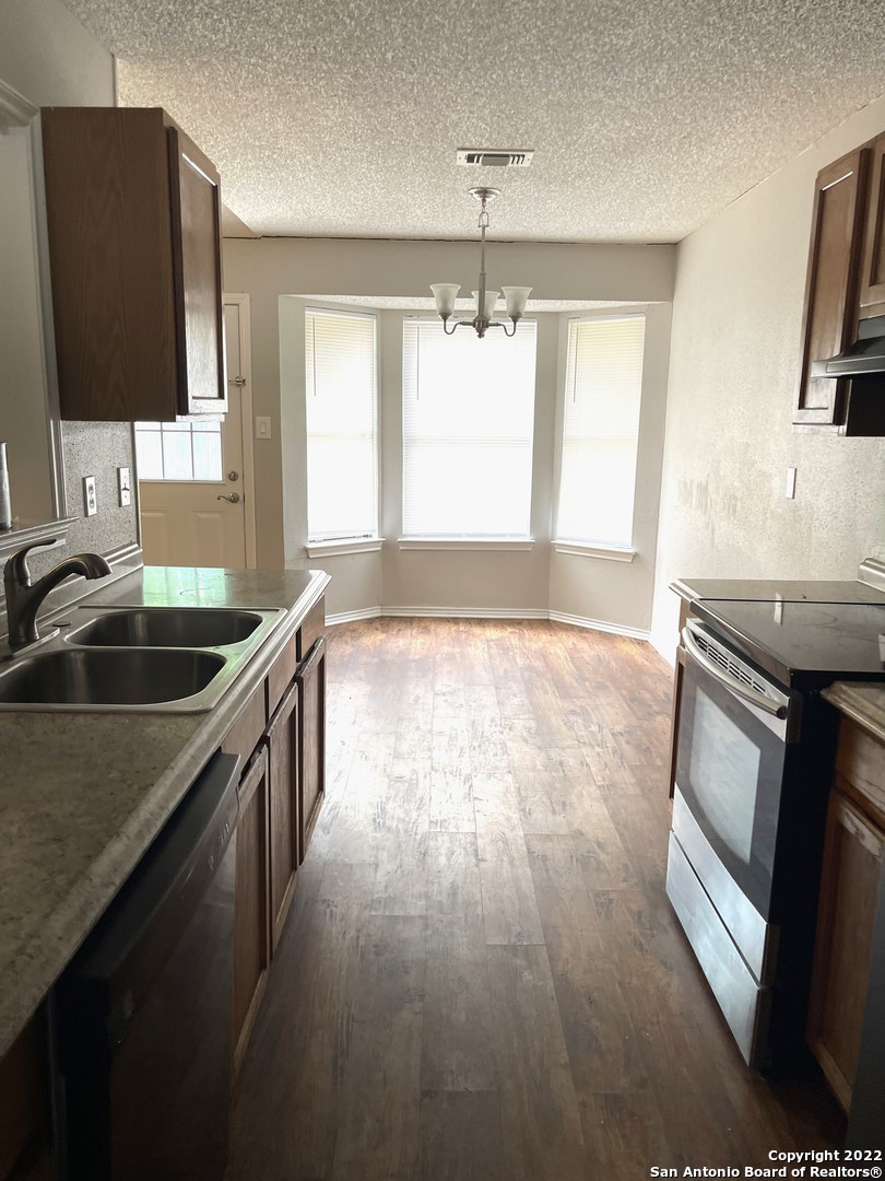 5634 Larkmeadow Drive San Antonio TX 78233