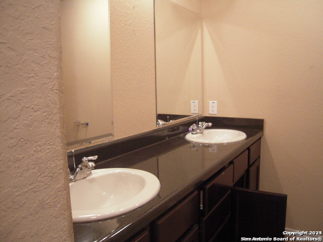 13604 Woodstone Way San Antonio TX 78233