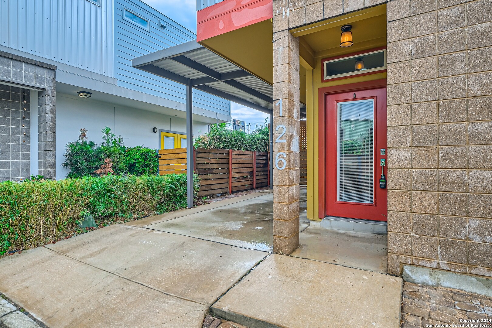 126 E Myrtle Street San Antonio TX 78212