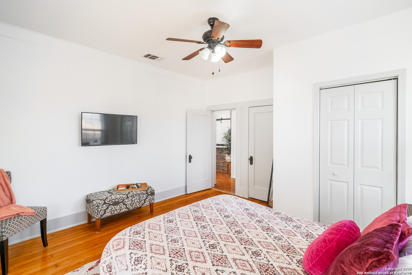 475 E French Place San Antonio TX 78212