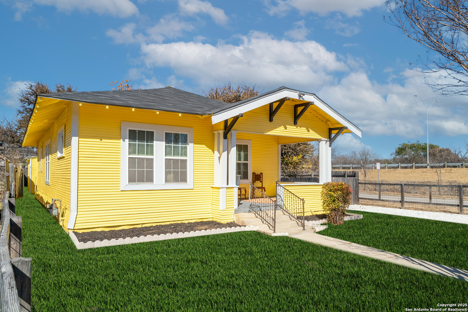 475 E French Place San Antonio TX 78212