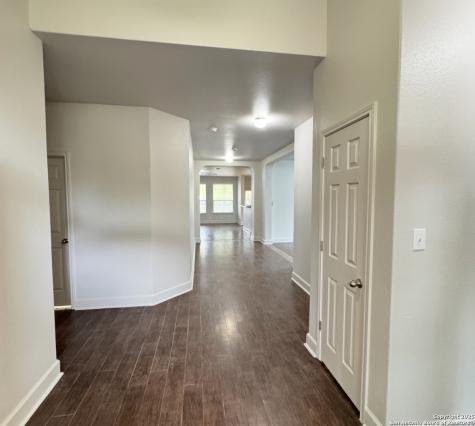 1011 Orchid Grove San Antonio TX 78245