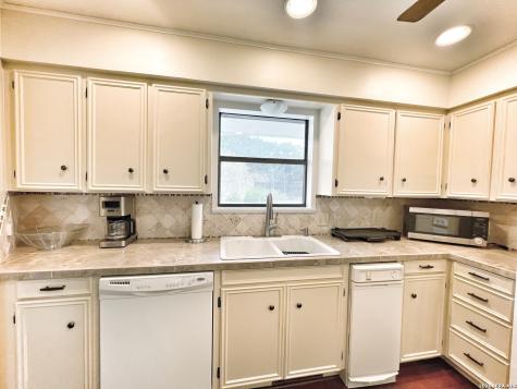 2489 Colleen Drive Canyon Lake TX 78133