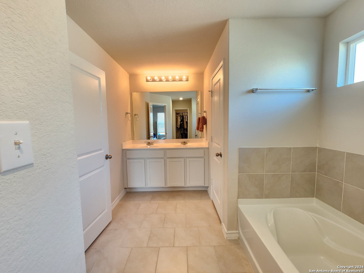 13129 Whisper Bend San Antonio TX 78252