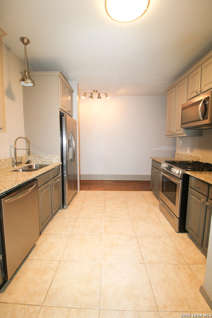 436 W Rosewood San Antonio TX 78212