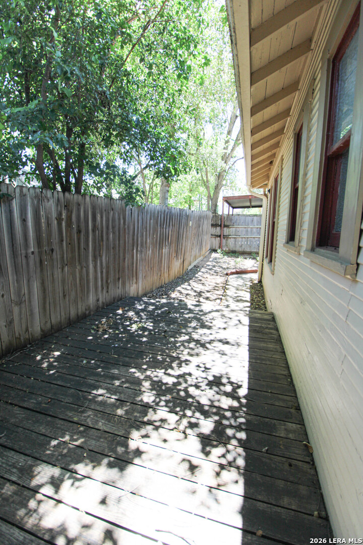 436 W Rosewood San Antonio TX 78212