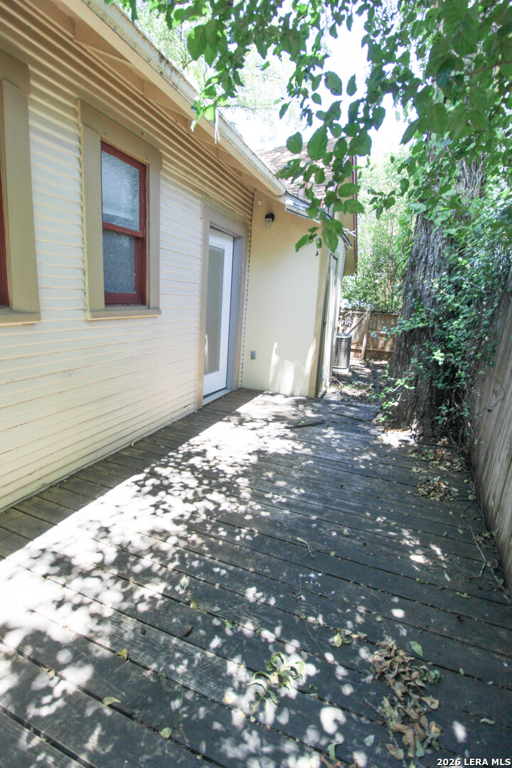 436 W Rosewood San Antonio TX 78212